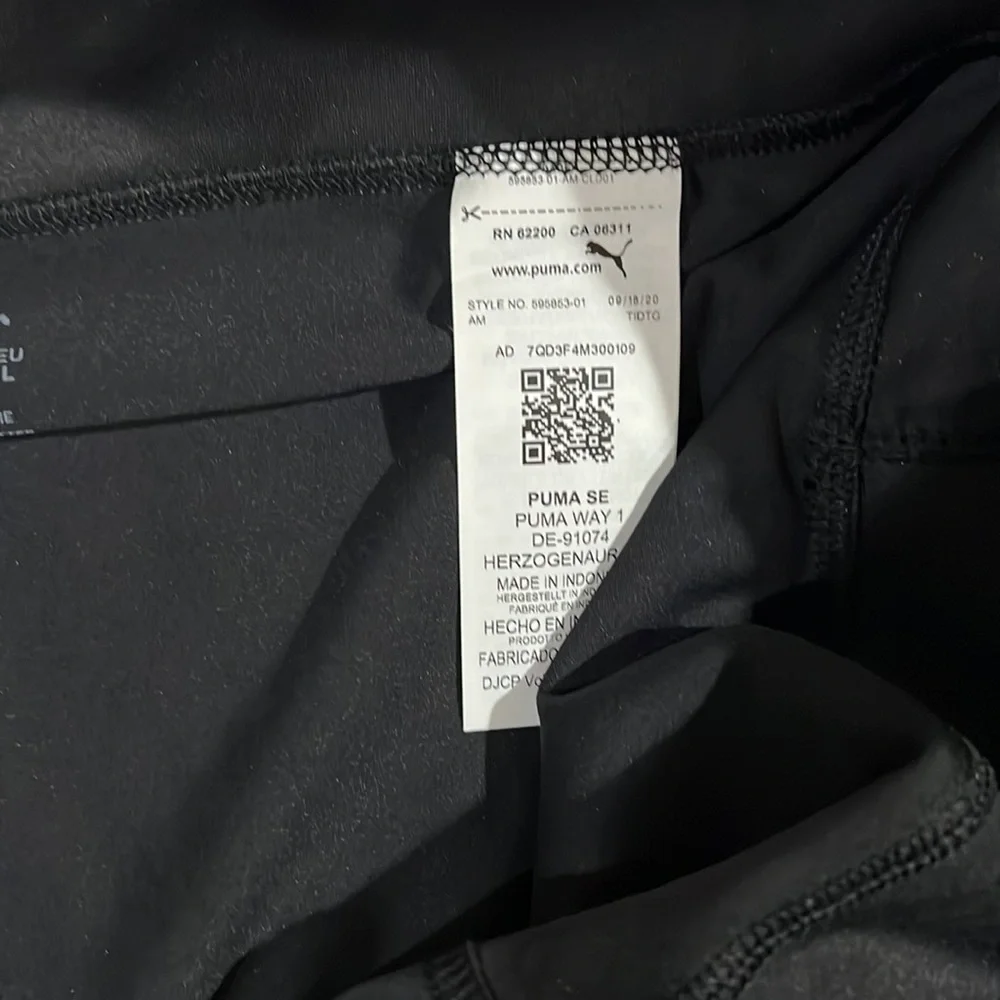 Puma black skort L new with silicon short grippers - Picture 3 of 6